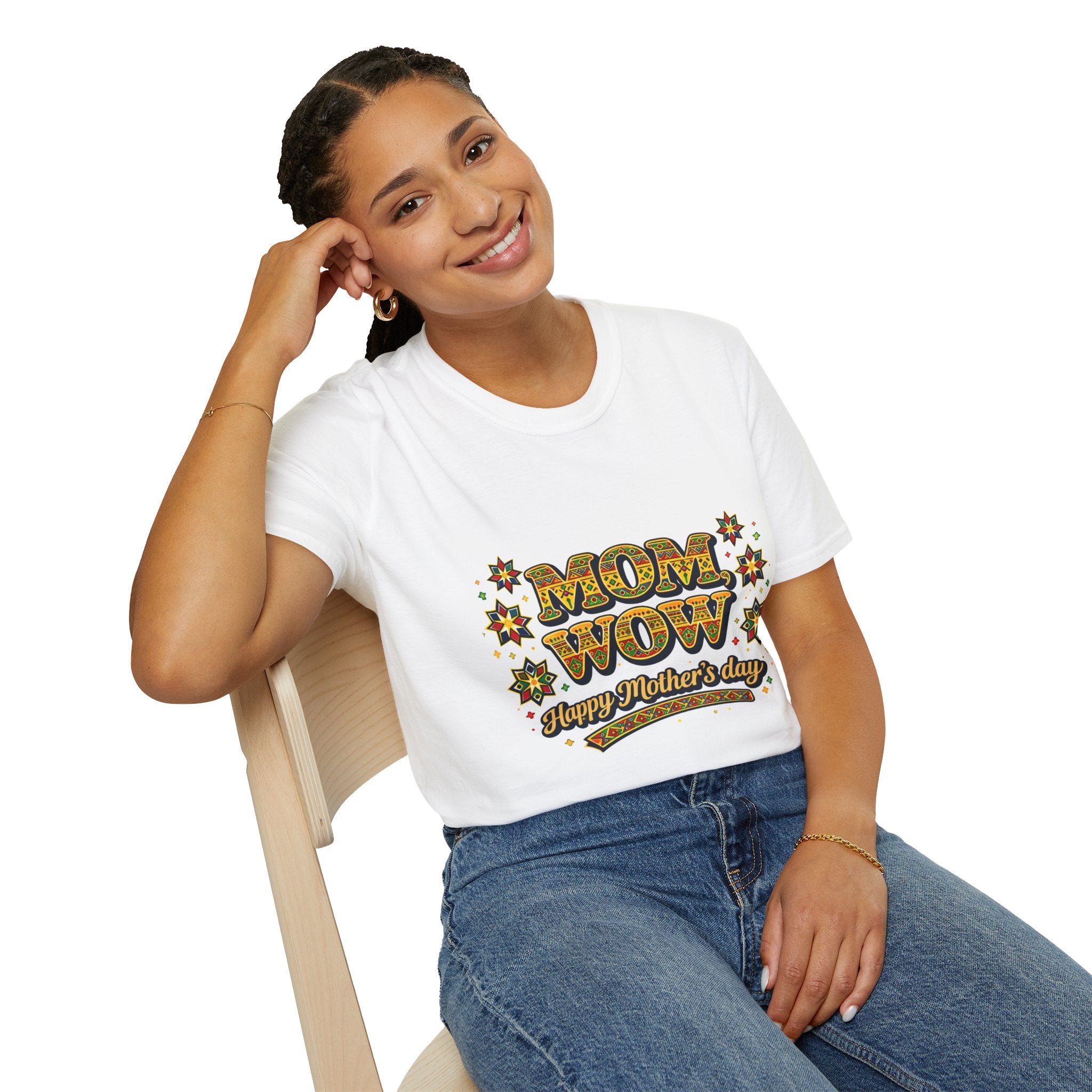 Mom Wow T-Shirt — Retro "Happy Mother's Day" Floral Tee